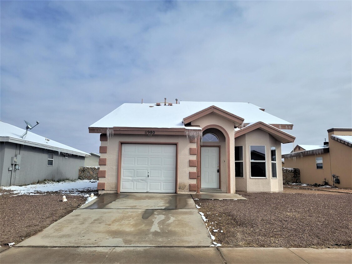 11980 Mesquite Bush Dr, El Paso, TX 79934 House Rental in El Paso, TX