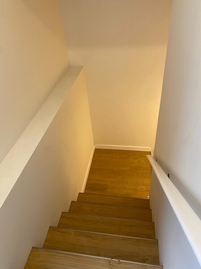 Photo du bâtiment - 423 Pepper St