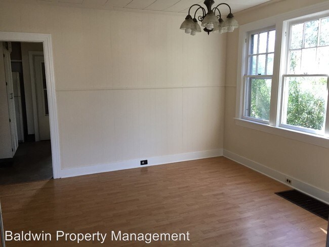 Foto del edificio - 2118 E 14th St