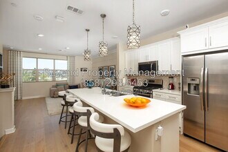 Building Photo - 1810 Ascella Dr