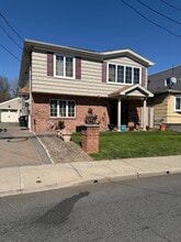 Building Photo - 244 Front St