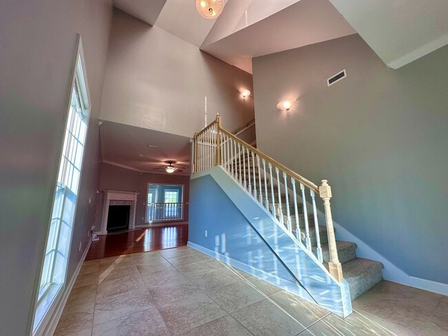 Building Photo - Available NOW -104 Planters Court