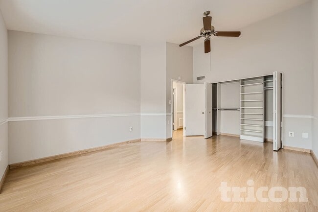 Building Photo - 7832 Falling Leaves Ct