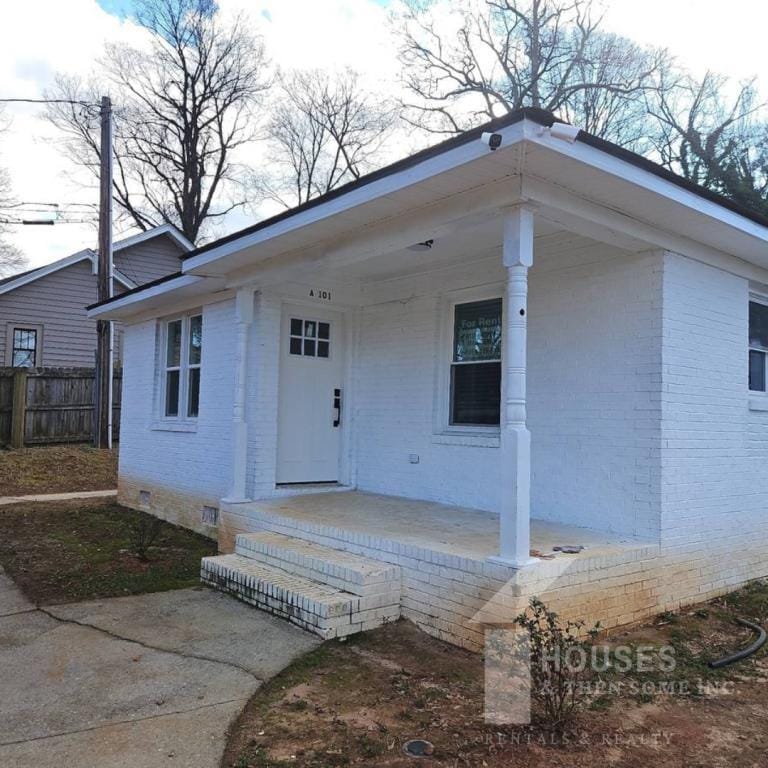 Photo - 511 Hampton Ave A101