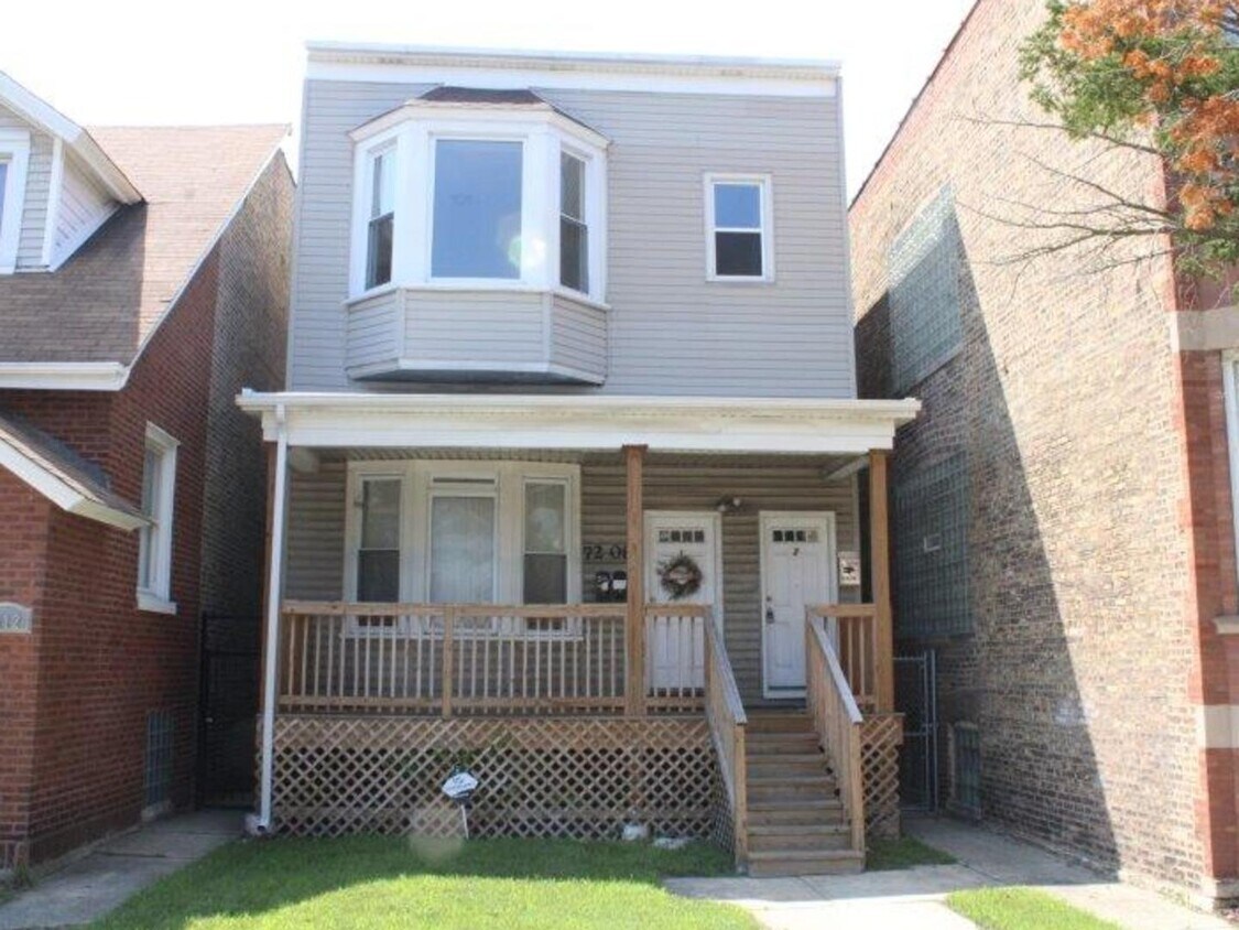 Primary Photo - 7208 S Ellis Ave
