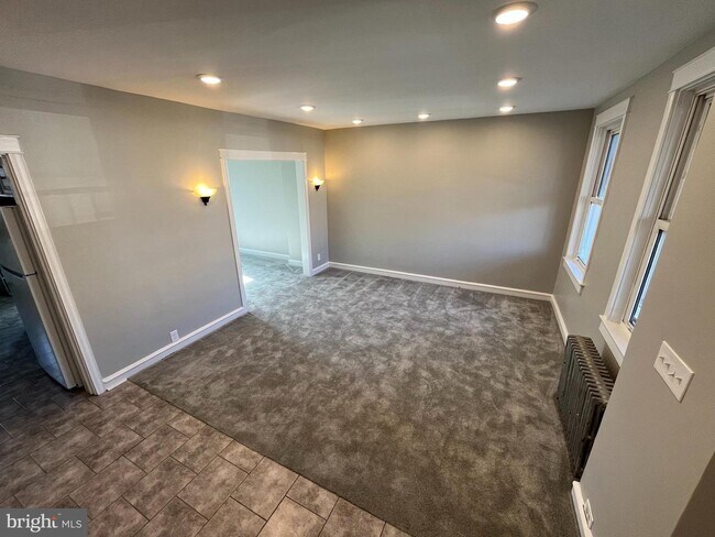 Building Photo - 3513 Lyndale Ave