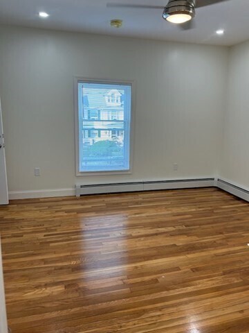 Foto del edificio - 48 Warren Ave