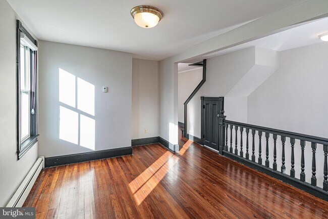 Building Photo - 357-359 Nassau St
