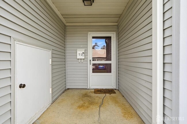 Building Photo - 7 Dennison Dr