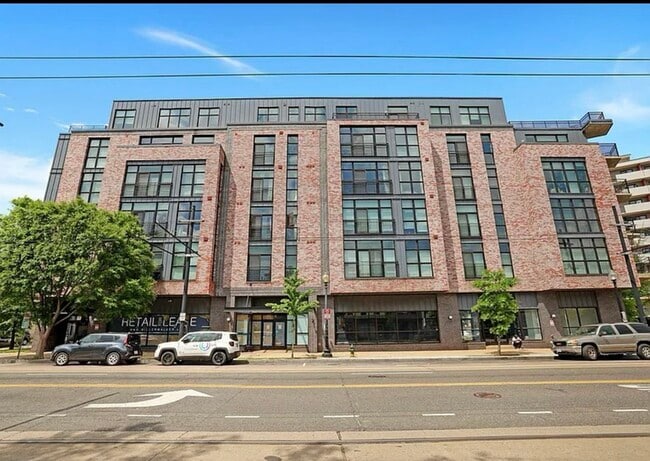 Building Photo - 1402 H St NE