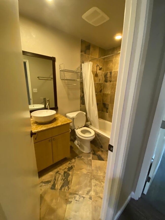 Building Photo - For Rent - [Kapolei Kai] 91-1054 Pakaweli St