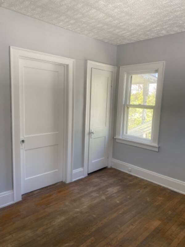 Foto del edificio - 4028 E 143rd St