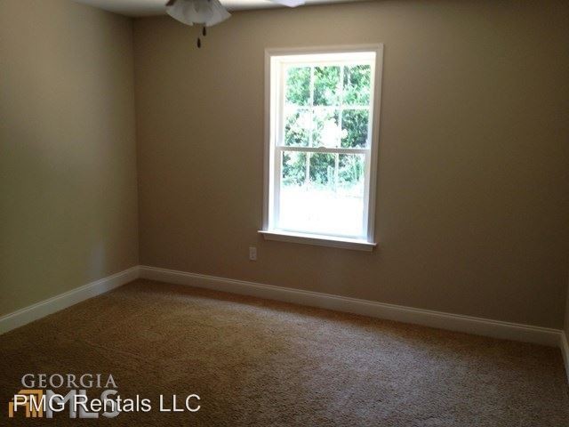 Building Photo - 3 br, 2 bath House - 9031 Whispering Pines