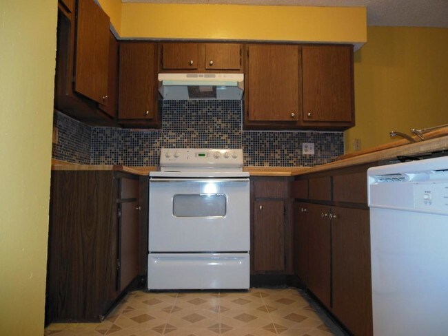 Building Photo - 12546 Wellington Park Dr