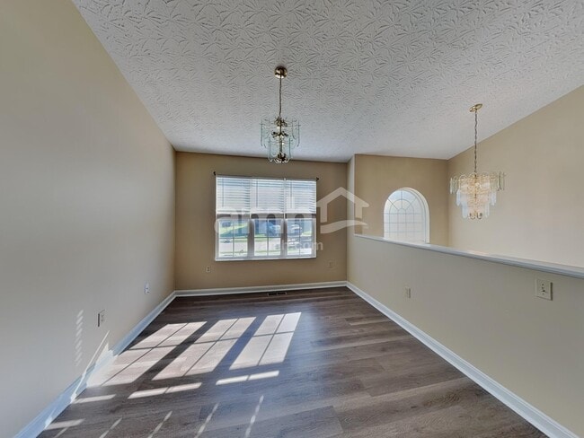 Foto del edificio - 10296 Manassas Ct