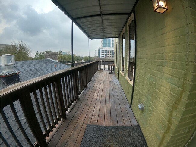 Foto del edificio - 1012 McGowen St