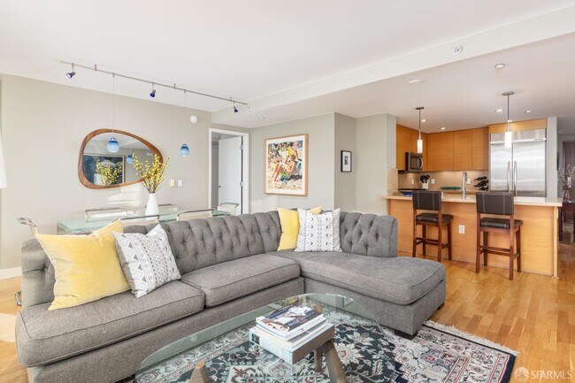 Foto del edificio - 330 Mission Bay Boulevard North