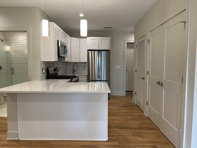 Photo - 2556 N St Louis Ave (Chicago, IL) Apartment