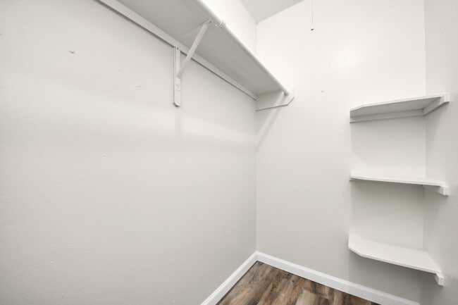 Building Photo - Huntington Place