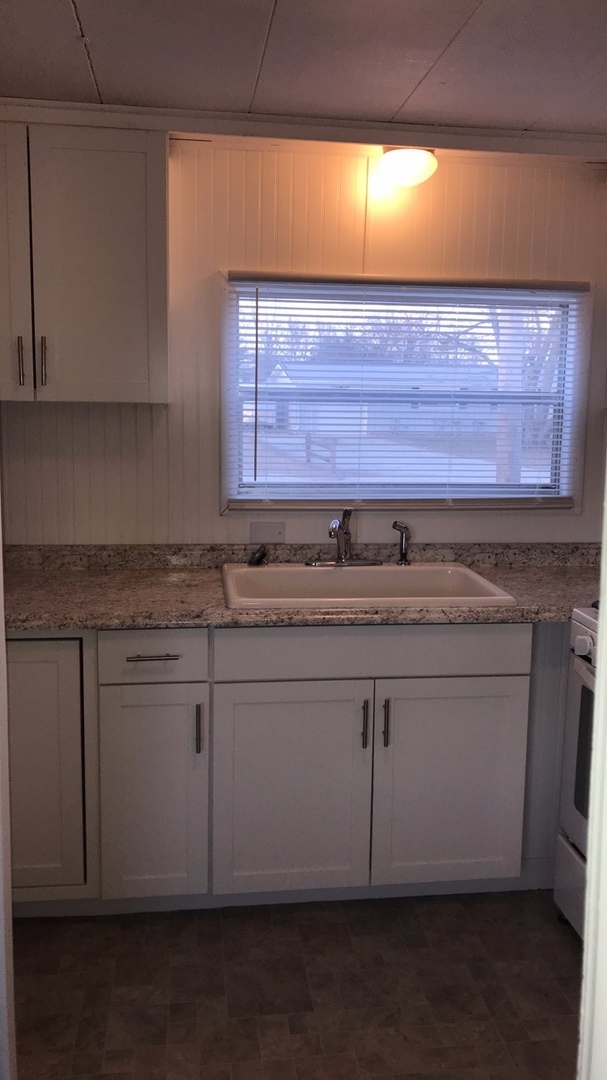 Building Photo - Nicely remodeled two bedroom one bath mobi...