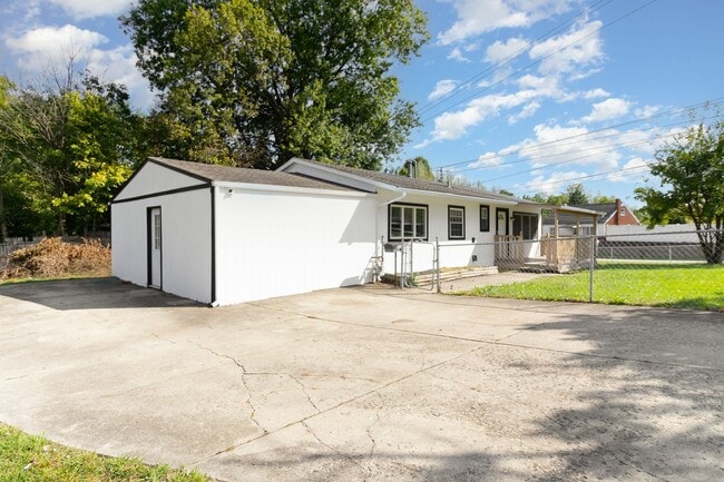 Foto del edificio - Cute 3 Bed 1 Bath Home