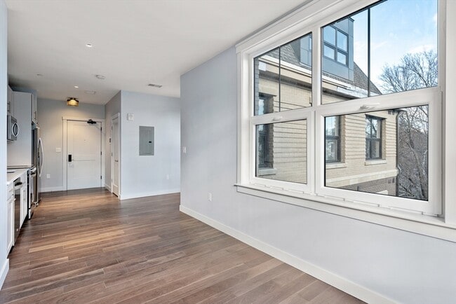 Foto del edificio - 136 Babcock St