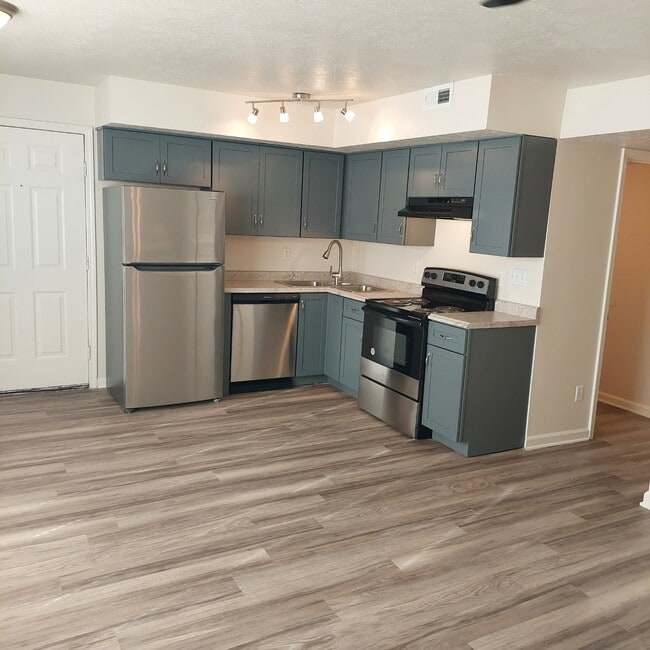 UPDATED 2 BEDROOM 2 BATH - Brushwood Apartments