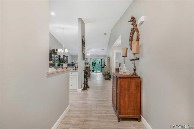 Building Photo - 2142 S Gleneagle Terrace