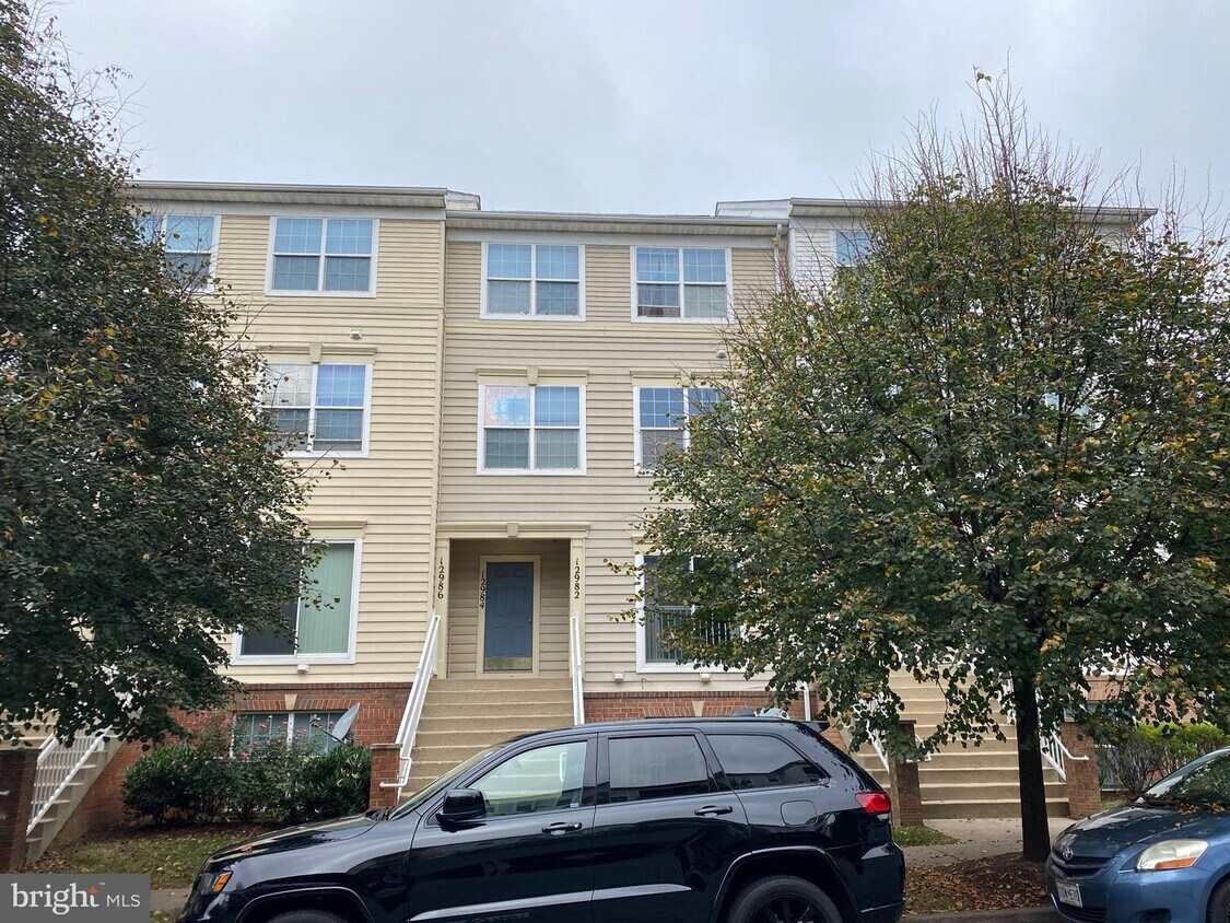 Primary Photo - 12982 Pinnacle Dr