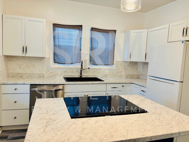 Foto del edificio - 826 S 38th St
