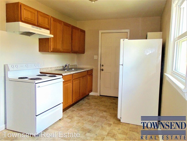 Building Photo - 3 br, 1 bath House - 2617 Wingate Rd.