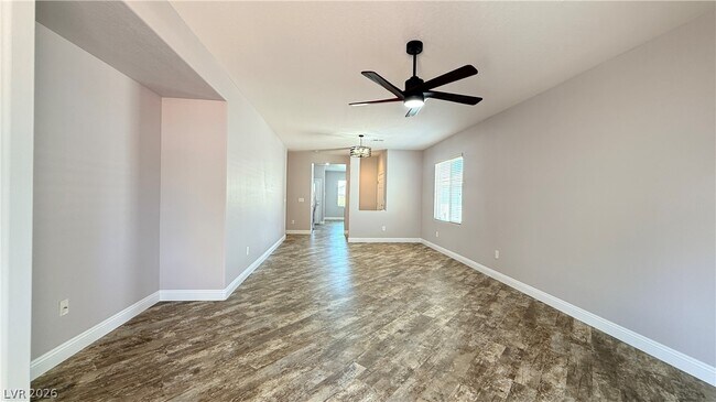 Building Photo - 2354 Amana Dr
