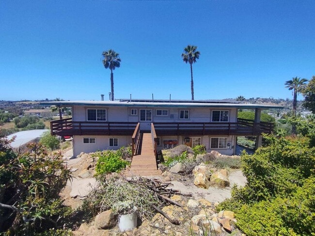 Building Photo - 9149 Rosedale Dr