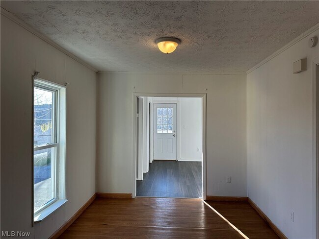 Building Photo - 2389 29th St SW