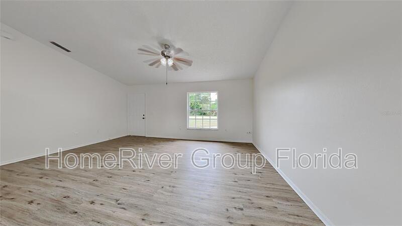 Foto principal - 2316 Ainsworth Ave