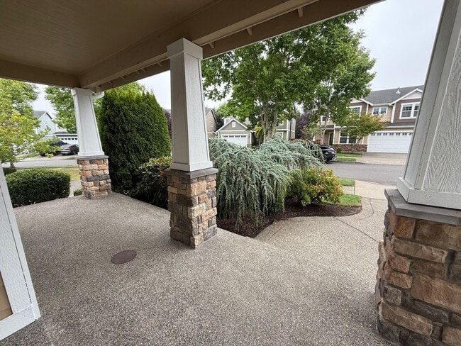 Foto del edificio - 7704 McKinley Loop NE