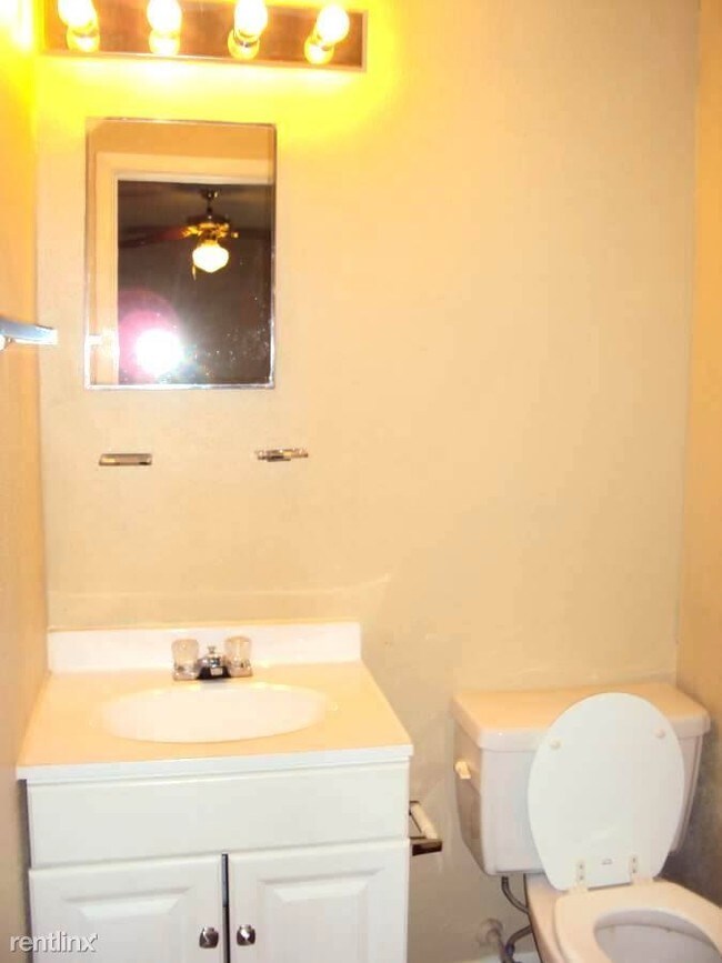 Foto del edificio - 6822 Basilwood Dr