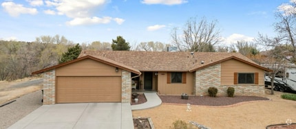 Building Photo - 3055 Pleasant Valley Cir