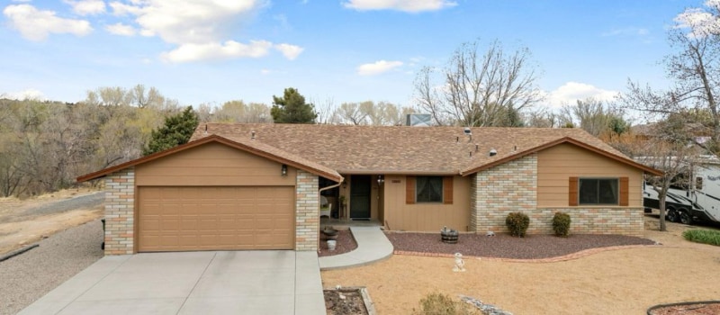 Primary Photo - 3055 Pleasant Valley Cir