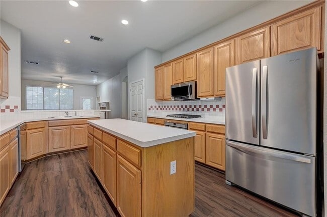 Building Photo - 8516 Dunsmere Dr