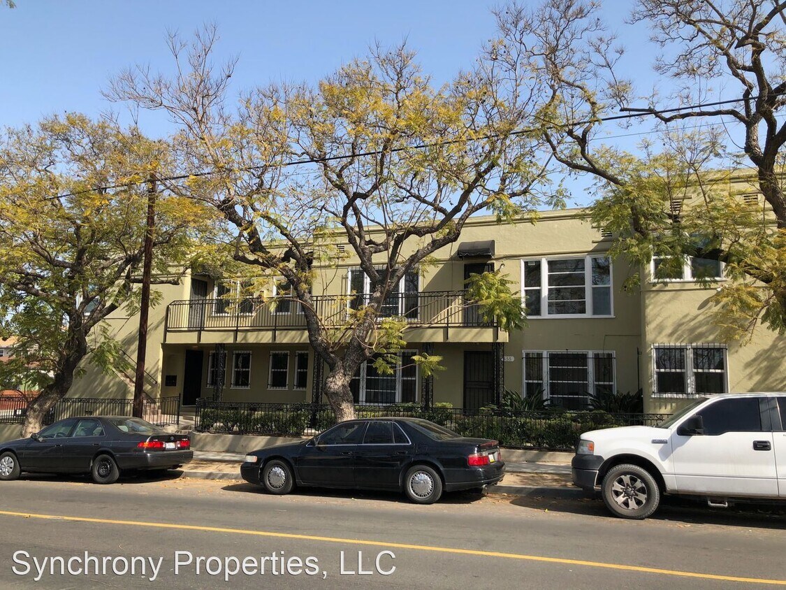 Primary Photo - 455 W 20th St