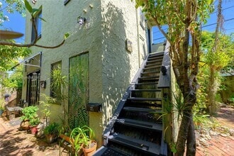 Building Photo - 1852 SW 9th St