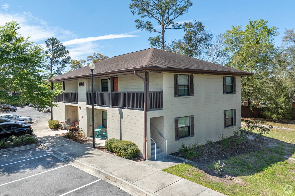 Foto del edificio - Pine Hill Apartments