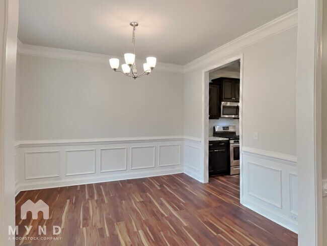 Foto del edificio - 7377 Birchshire Dr