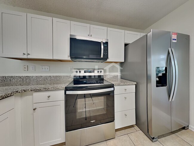 Foto del edificio - 8616 Warwick Crest Ln