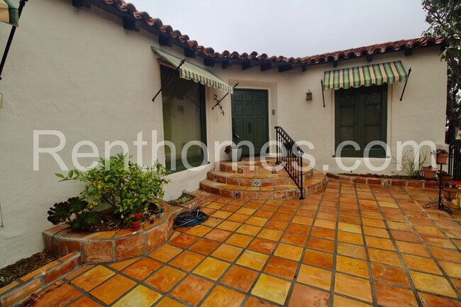 Foto del edificio - 2244 Plum St