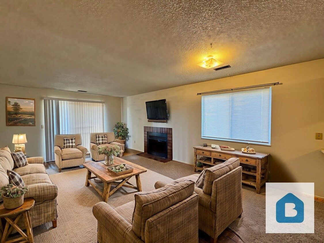 Photo - 6940 Peyote Way-B