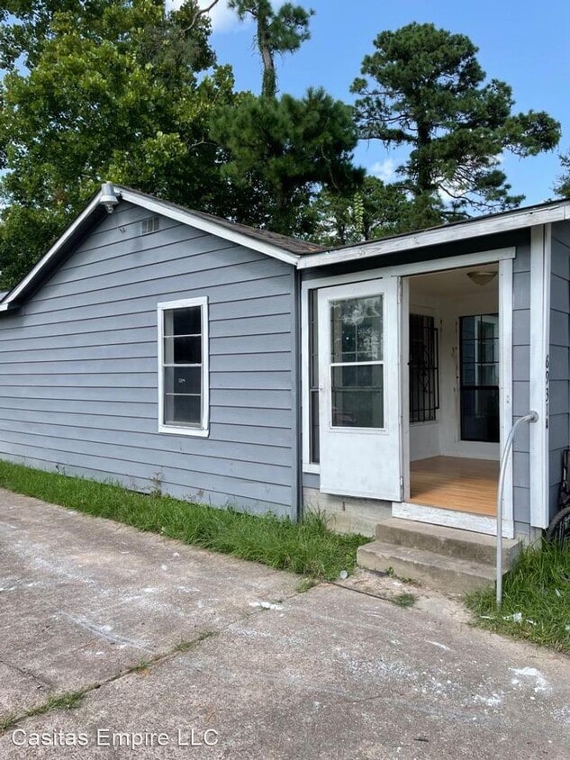 6931 E Crosstimbers St, Houston, TX 77028 House for Rent in Houston