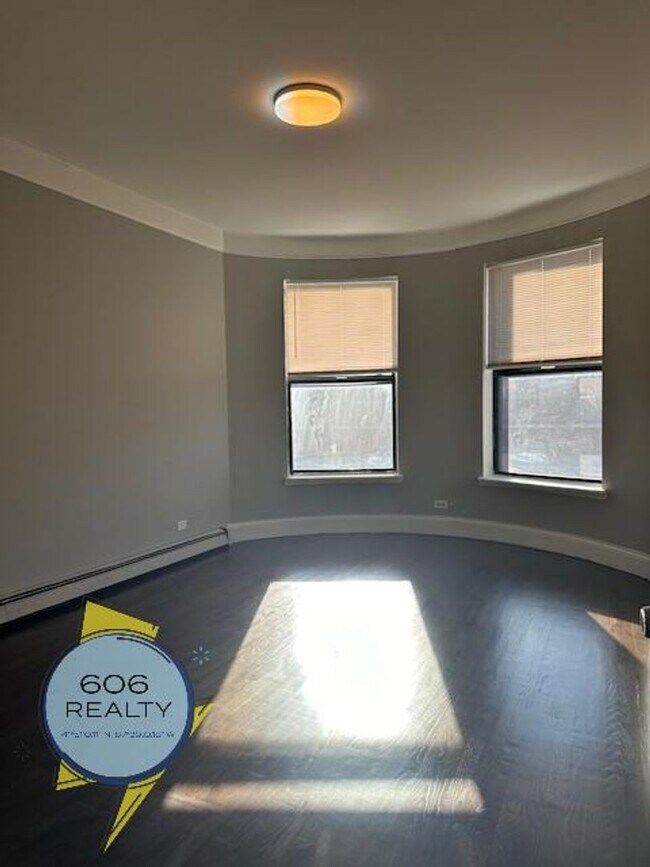 Building Photo - 368 E 59th St