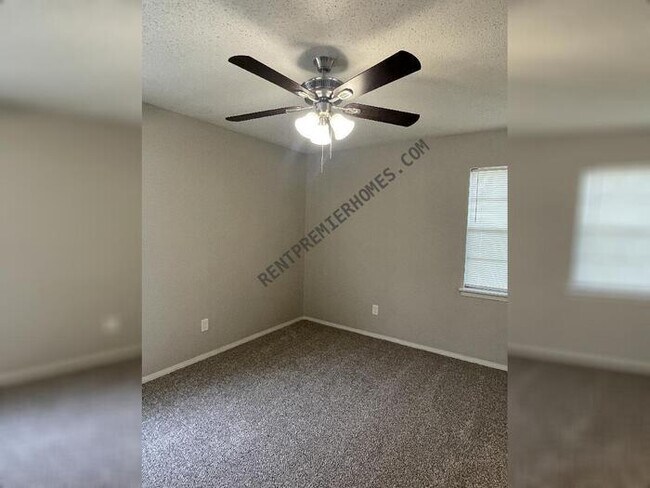 Foto del edificio - 2906 Pamela